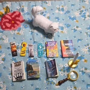 Zuru Mini Brands Books